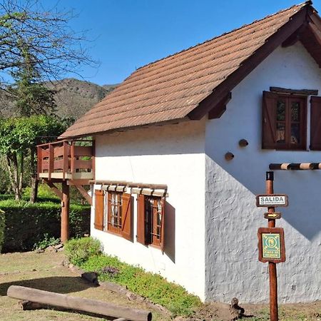 סנטה רוסה דה קלמוצ'יטה Cabanas Del Bosque מראה חיצוני תמונה